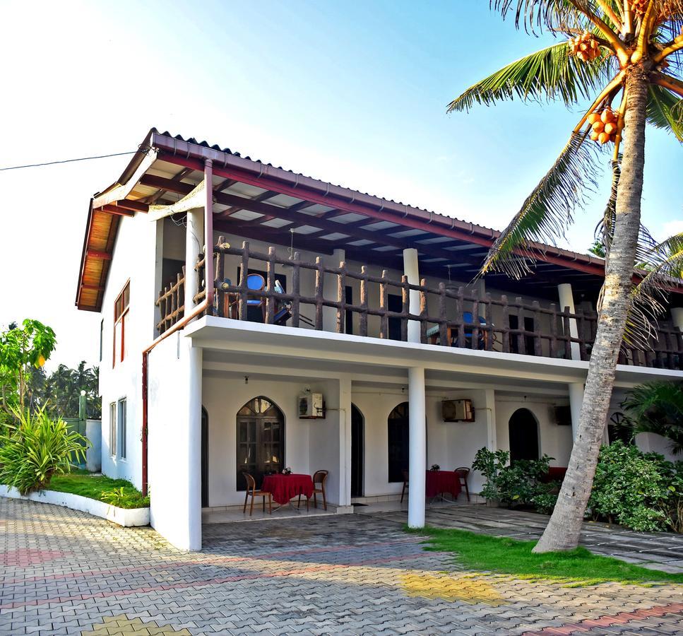 Deutsch Lanka Hotel Telwatta