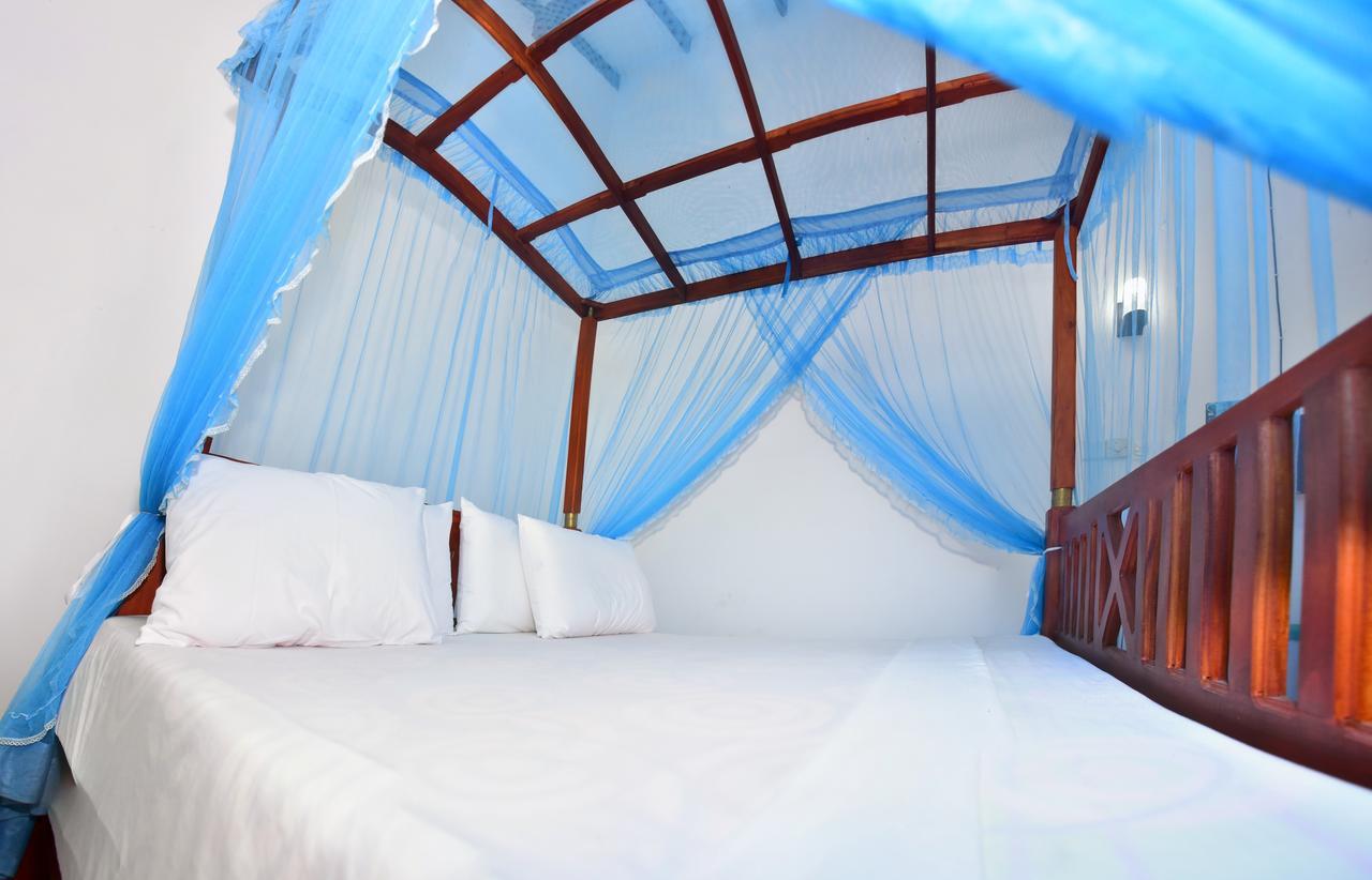 Deutsch Lanka Hotel